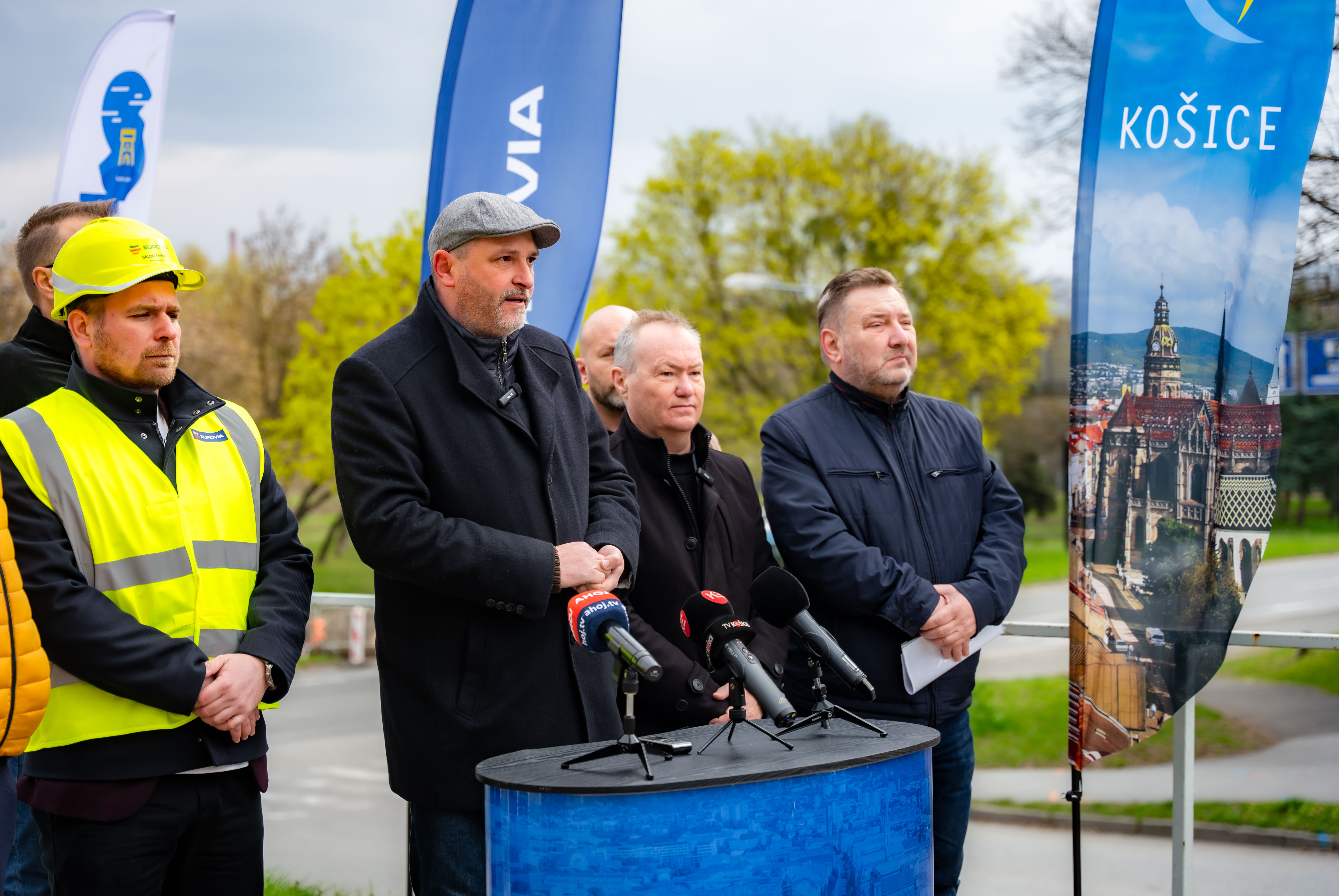 Tlacovy brifing k realizacii okruznej krizovatky na Kostolianskej ceste -1